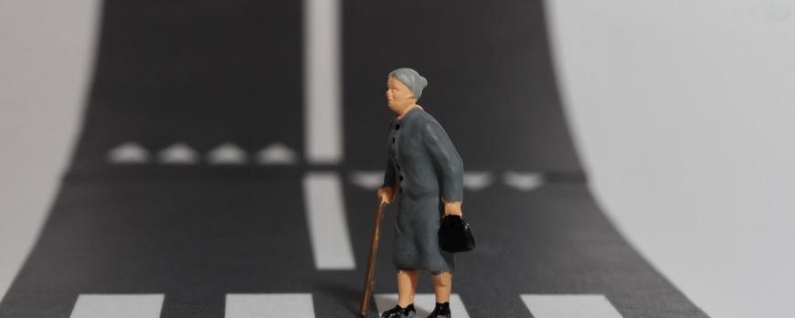 Help oudere voetgangers veilig oversteken