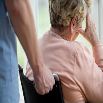 Langdurig gebruik van anticholinerge en sedatieve geneesmiddelen en cognitief en fysiek functioneren van ouderen