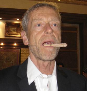 De pijnbeleving van Kaznazani-soefi's, wat kan de fysiotherapeut daarvan leren?