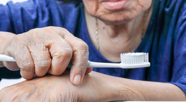 Ouderen in de tandartspraktijk - Mondgezondheid en mondzorgverlening 