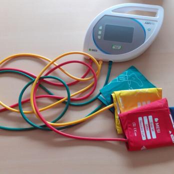 Wat levert een ethische blik op bij emoties rond het gebruik van meetinstrumenten?